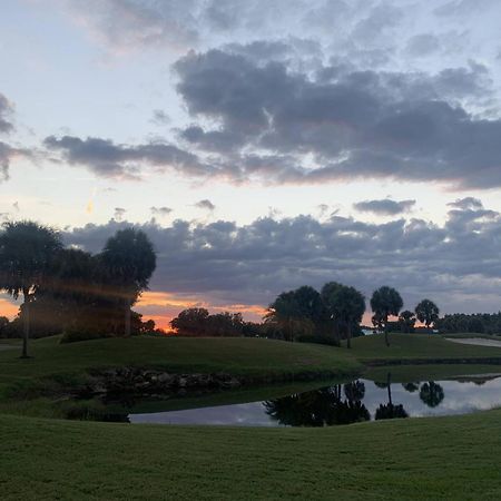 Golf And Tennis Community Studio - Peaceful Pond Paradise - Pet Friendly Villa Wesley Chapel Exterior photo